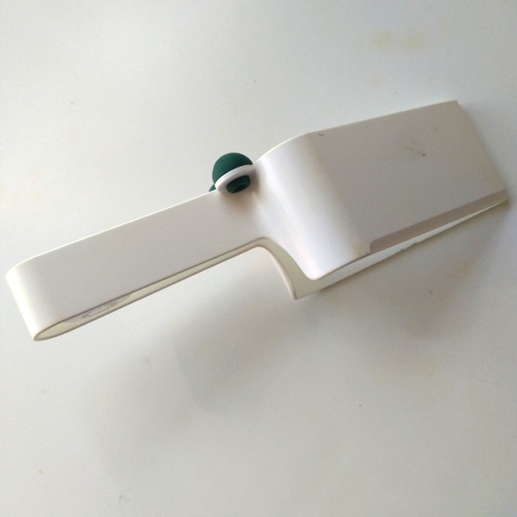 Tupperware server - Picture 2 of 2